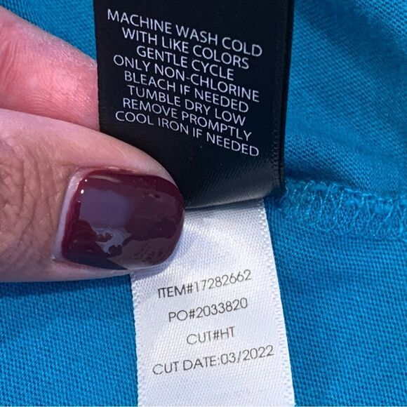 Torrid V Neck Lace Sleeve Raglan Top - Teal color Size Large - Picture 7 of 10